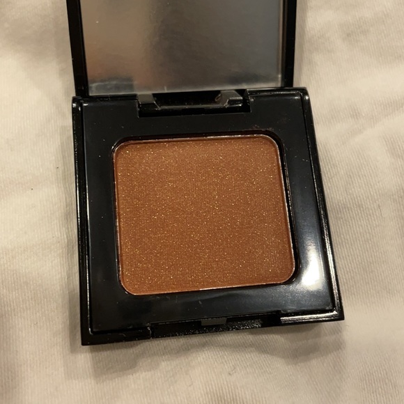 Eyeshadows - Picture 9 of 10
